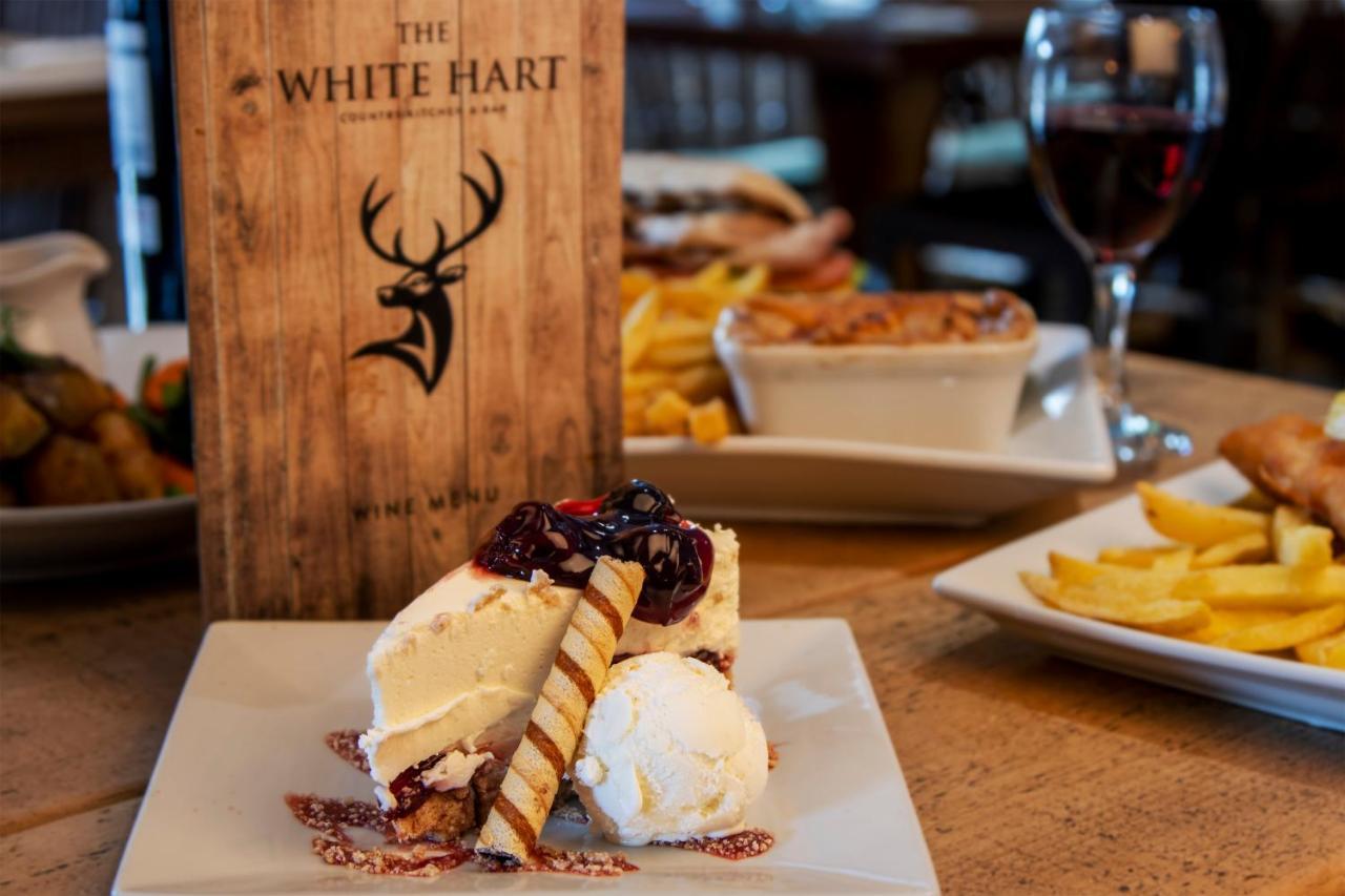 White Hart Inn Bouth Extérieur photo